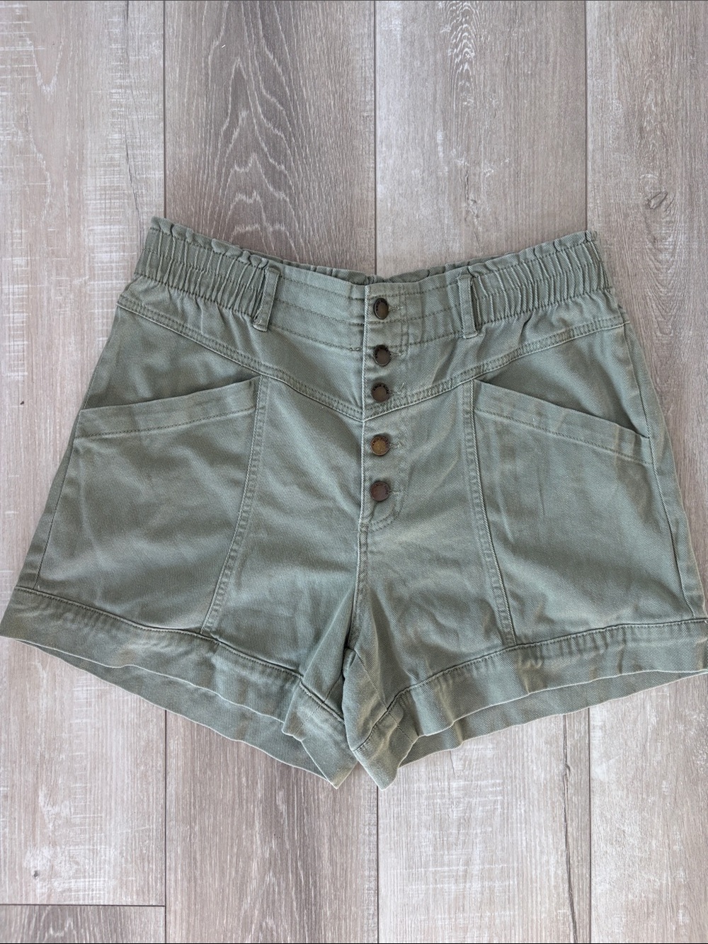 Knox Rose High-Waist Button-Front Utility Shorts in Olive